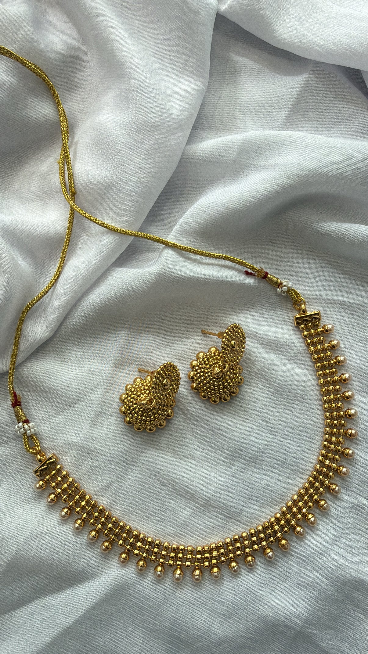 Simple Pearl Necklace Set - 76