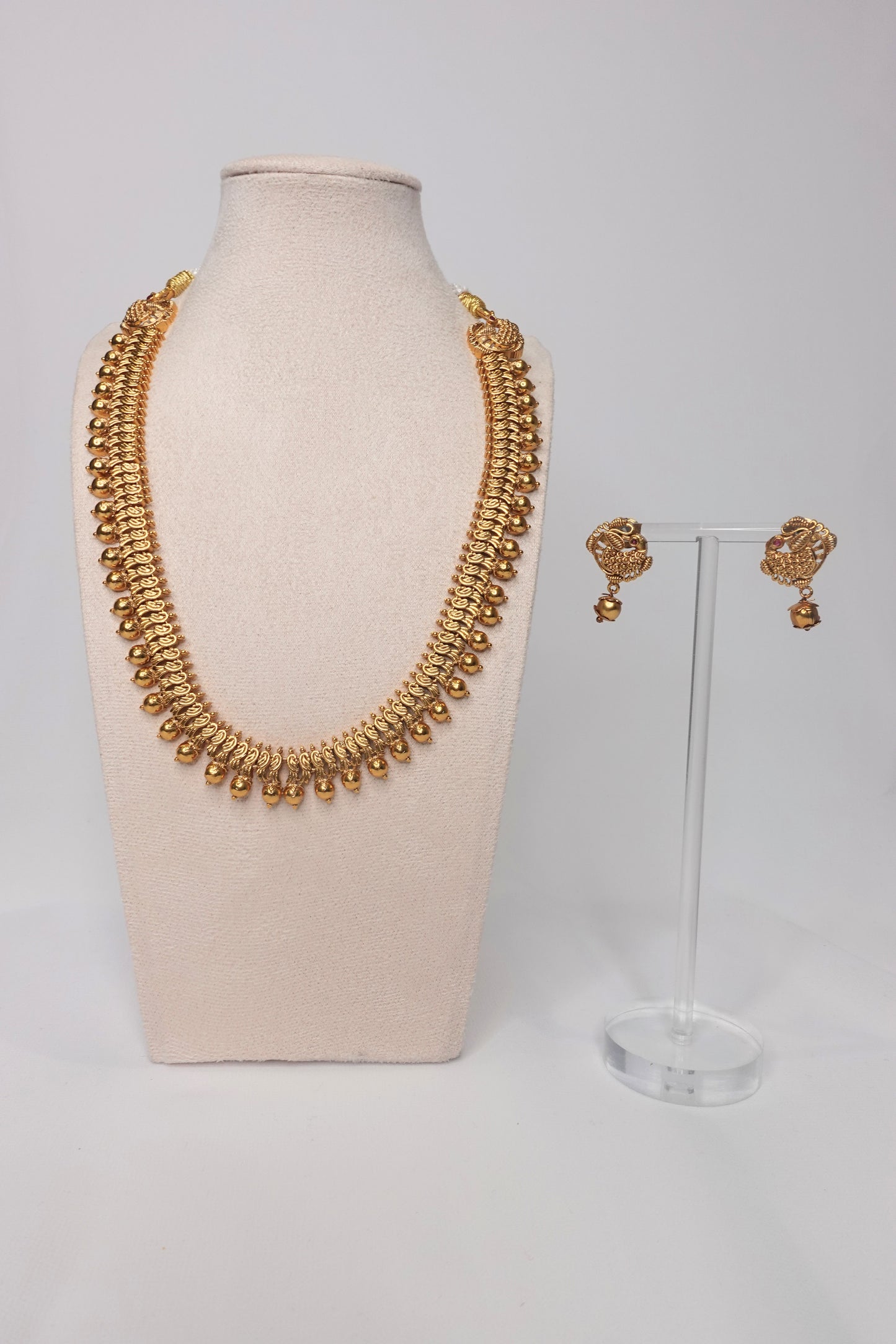 Traditional Swan Set -  174