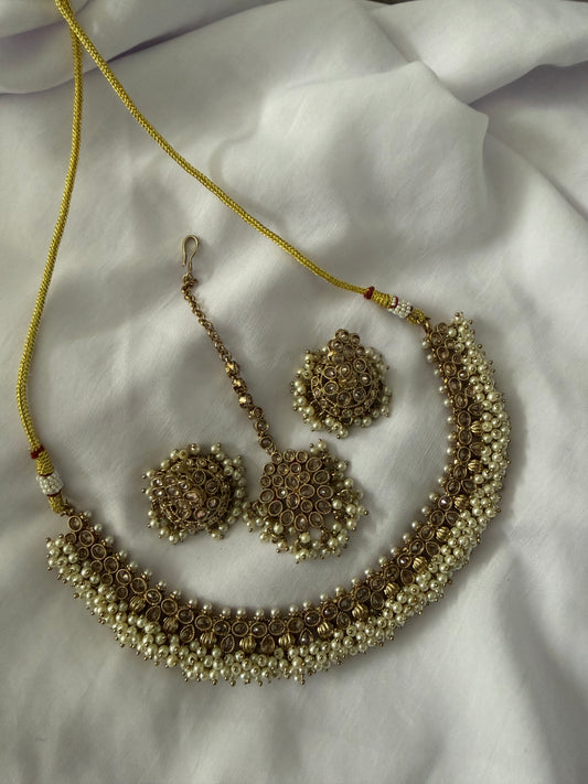 Gold Cluster Necklace Set - 237