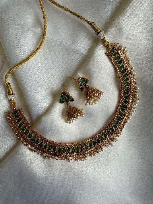 Green Stone Necklace Set